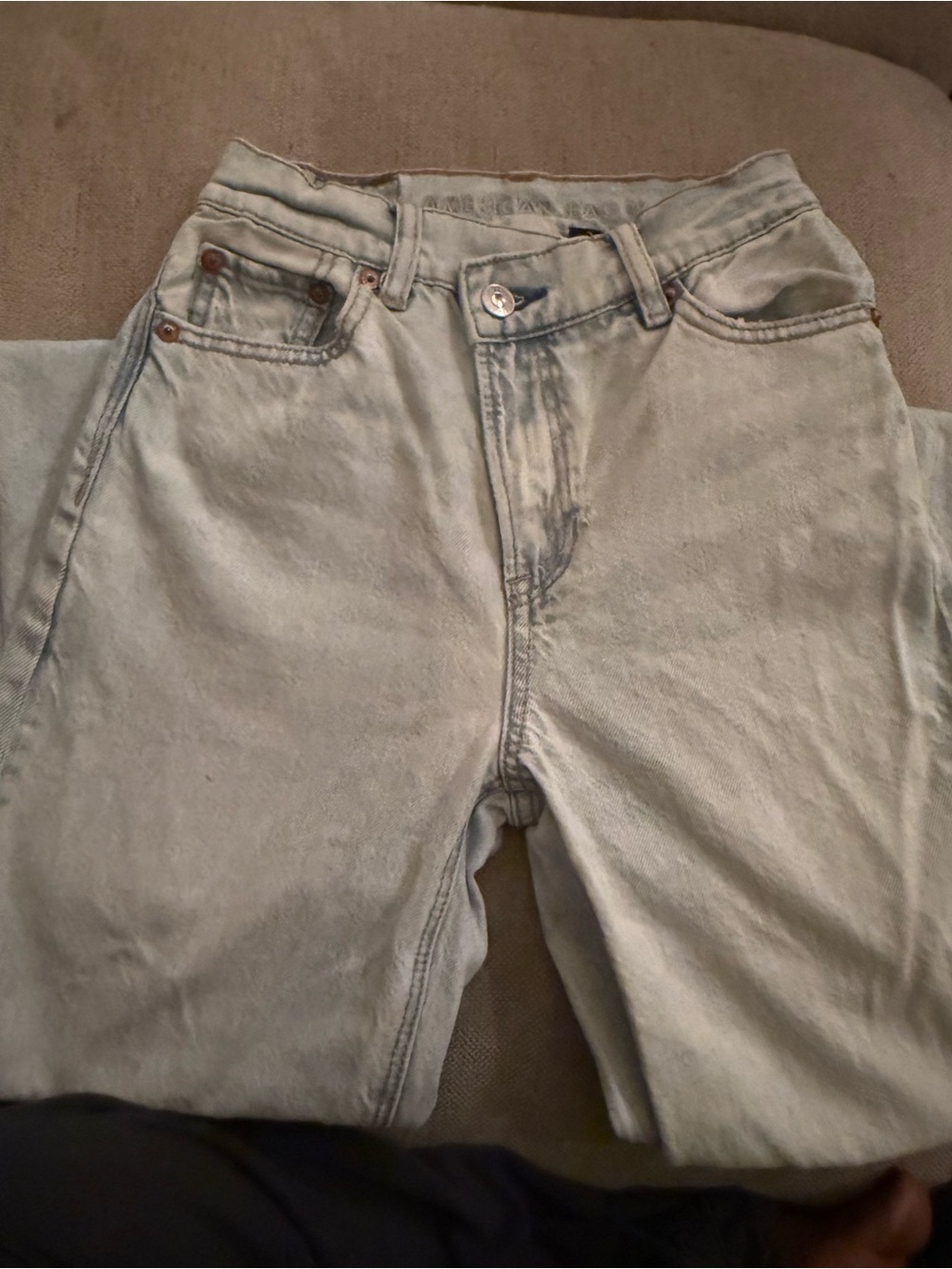 American Eagle Outfitters Women’s Light Blue Straight Jeans